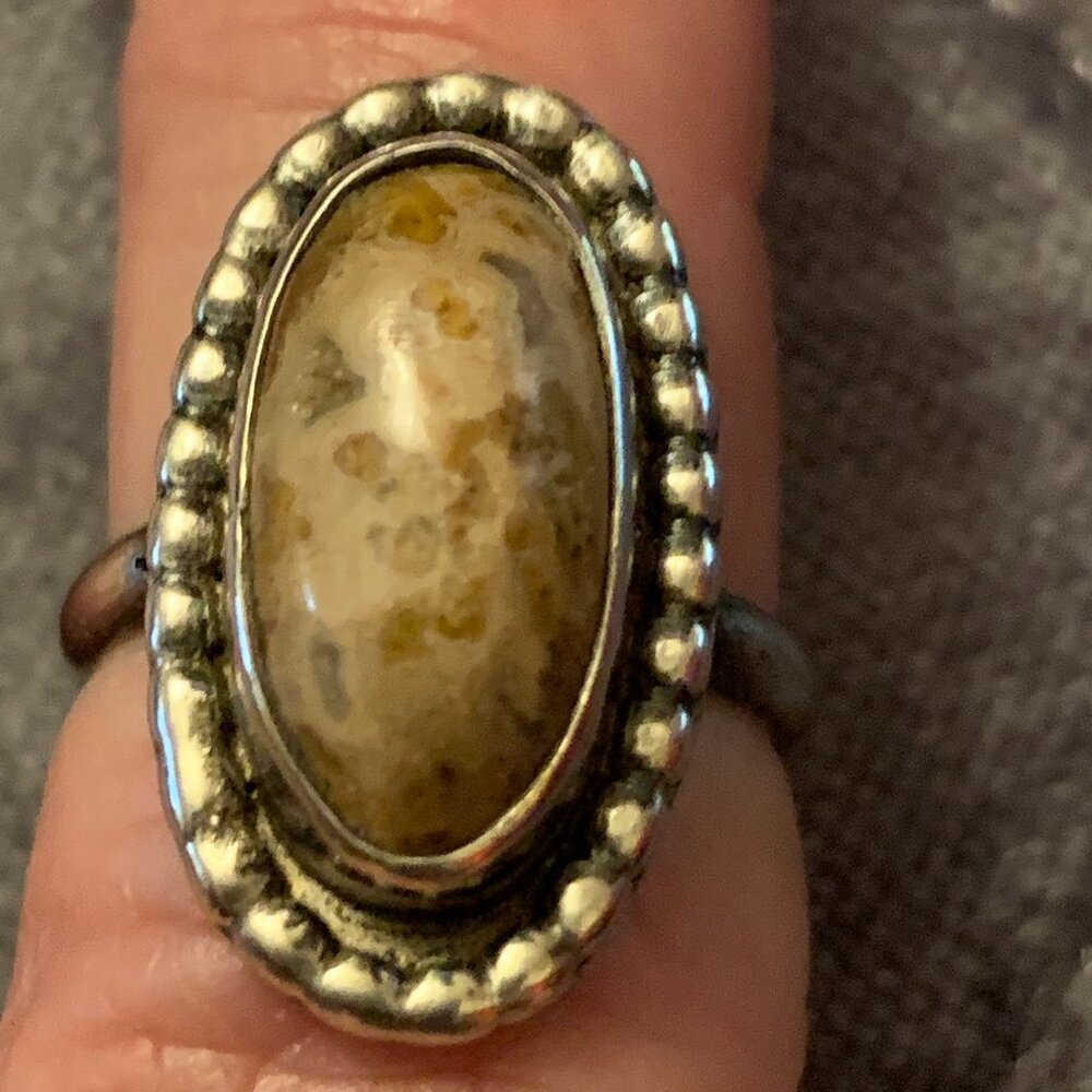 Vintage Oval Sterling Silver Ring with Cabochon Tan Jasper Stone, Size 6